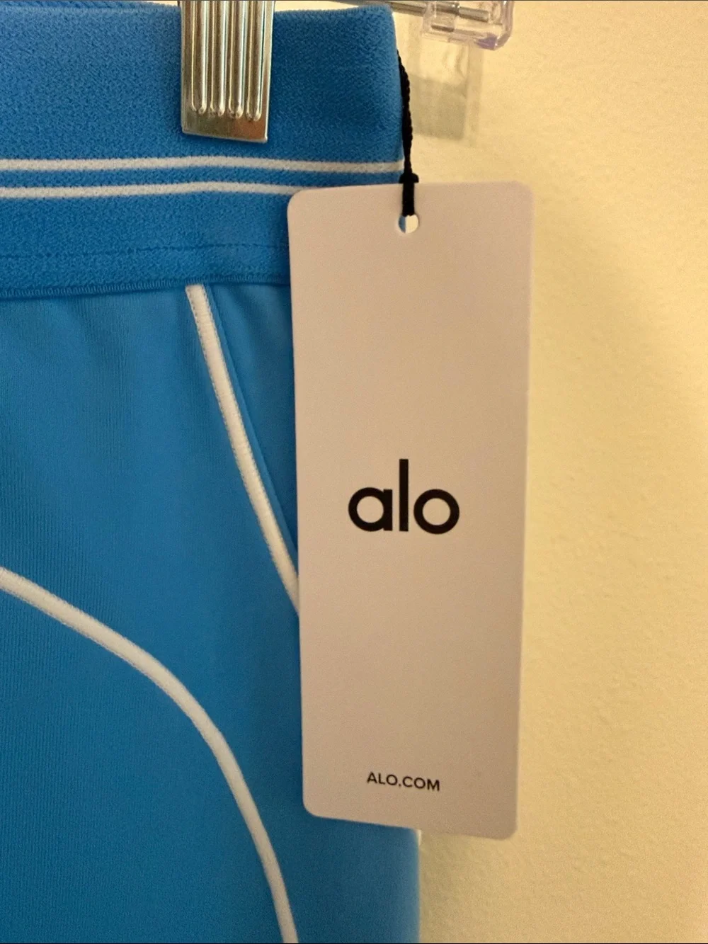 ALO  Women’s Yoga Blue Leggings with White Piping